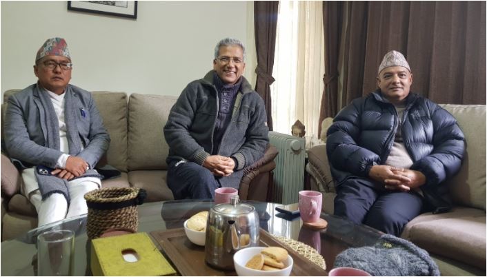 राप्रपासँग एकता गरी सहअध्यक्ष बन्न मिश्र तयार