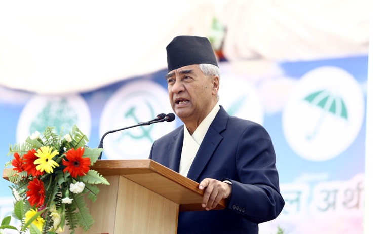 सरकारका कर्मचारी कुनै राजनीतिक दल विशेष हुनु हुँदैन : देउवा