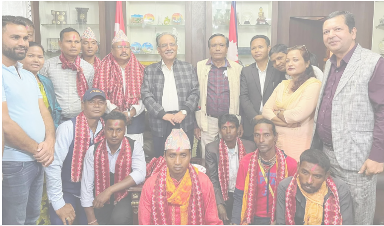 सुनसरीका पूर्वमेयर द्वारिका चौधरी नेकपा माओवादीमा प्रवेश