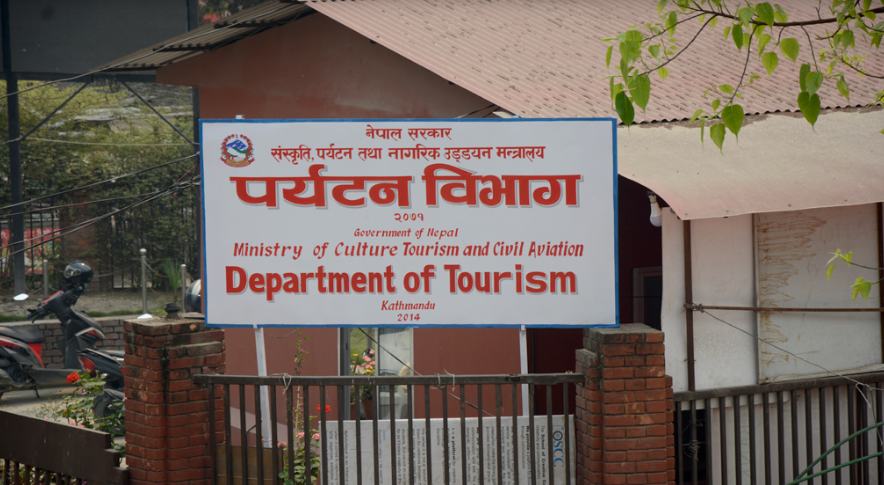 हिमाल आरोहणबाट ६ करोड ७१ लाख राजस्व संकलन गर्न सफल