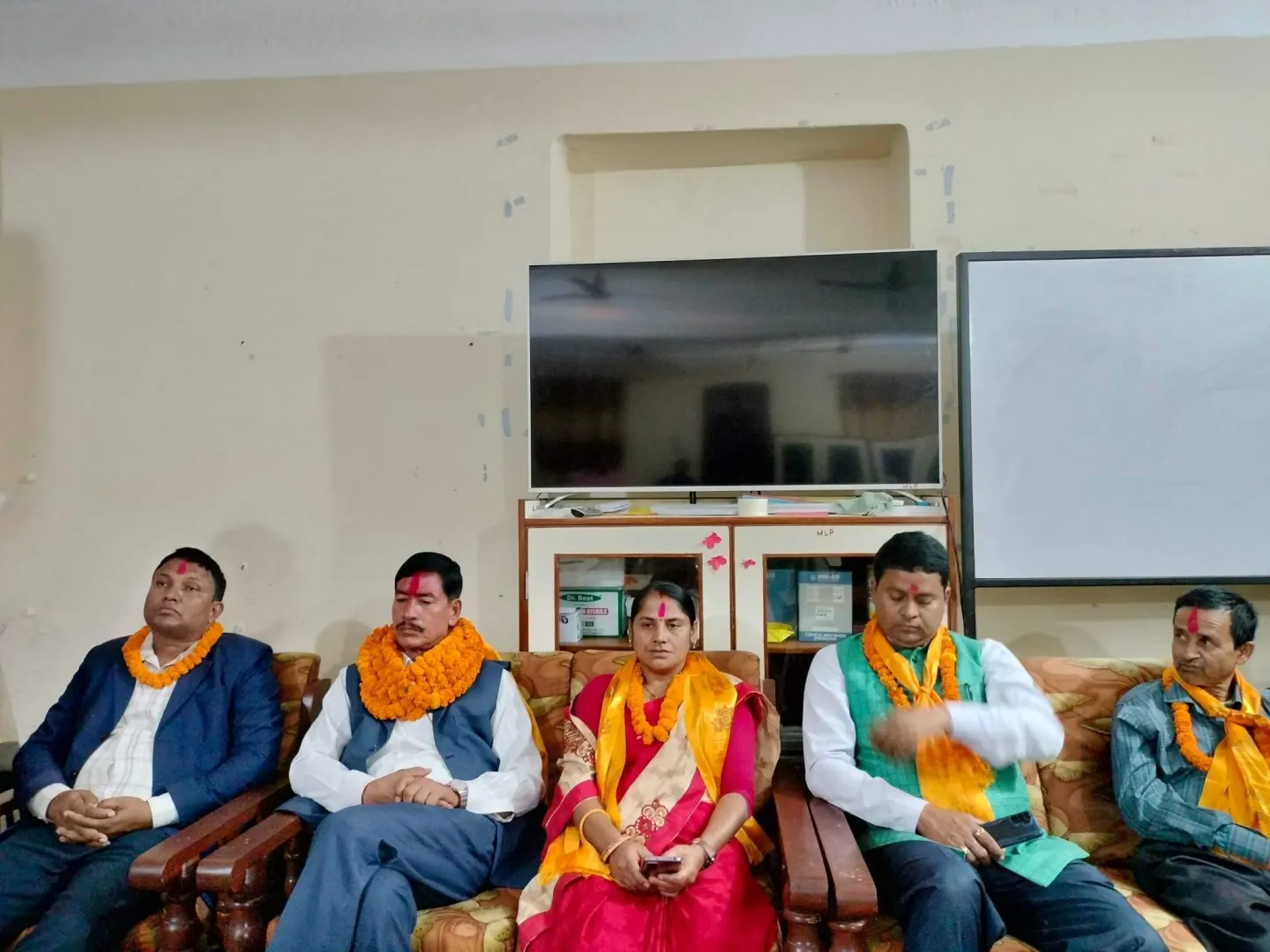 जनहितका लागि सदैव काम गर्ने छु : पूर्व कानूनीमन्त्री श्रेष्ठ