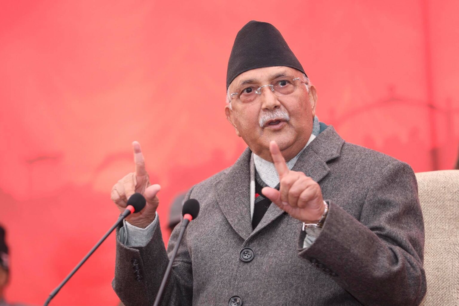 देउवा सरकार पानी हालेर जोडेको सातुको डल्लो हो, सुकेपछि फुट्छ : अध्यक्ष ओली