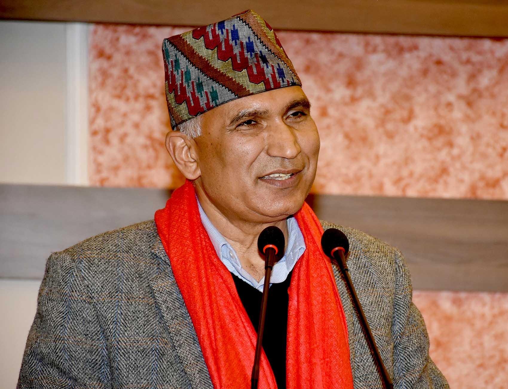 एमालेका उपाध्यक्ष पौडेल भन्छन् : सरकार बनाउन एमालेले कसैसँग छलफल नै गरेको छैन