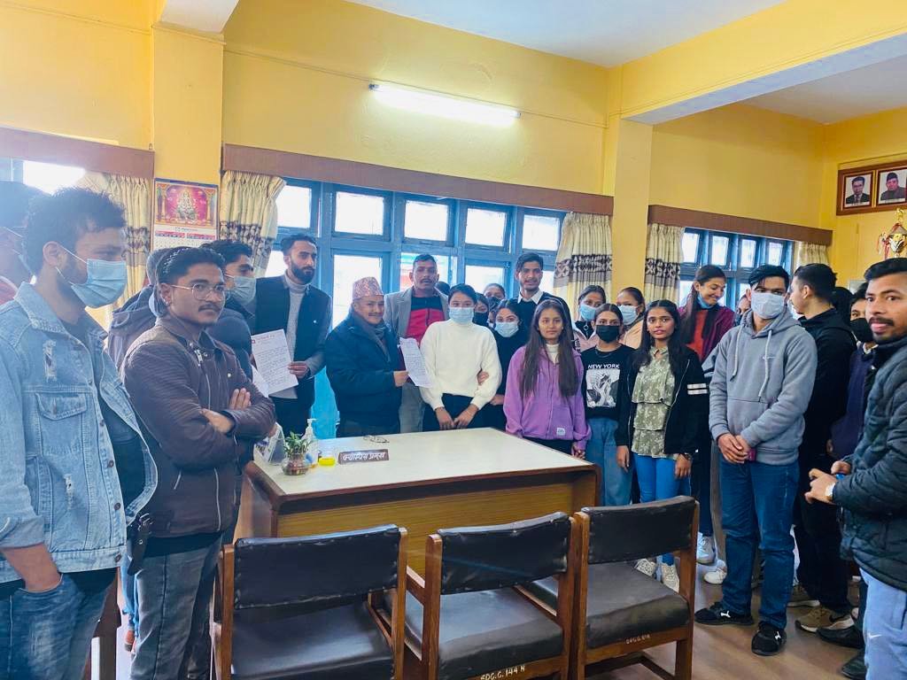 विभिन्न माग राख्दै नेविसंघले बुझायो शंकरदेव क्याम्पसमा ज्ञापनपत्र