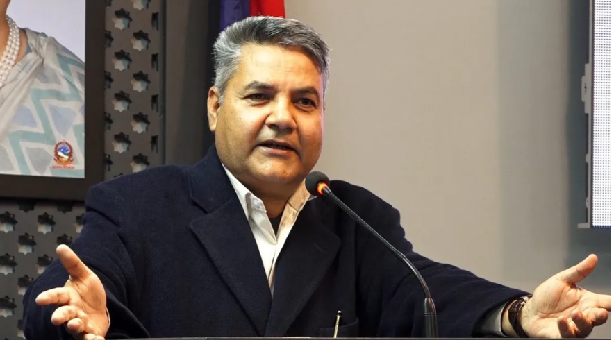 गगन रविश्वप्रकाशले बोलेर मात्र नभइ अध्यादेश फिर्ता गरेर देखाउन सकुन् : गोकुल बाँस्कोटा