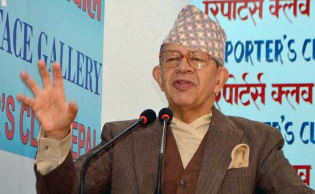 संघीयता मधेशको आठ जिल्लामा सीमित गरे हुन्छ, अन्त किन खर्च गर्नुपर्‍यो :  पशुपति शम्शेर जबरा