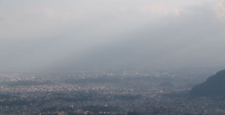 काठमाडौँ उपत्यकाको तापक्रम ह्वात्तै घटेर ६ डिग्री सेल्सियसमा झर्‍यो,अत्यधिक चिसो बढ्यो