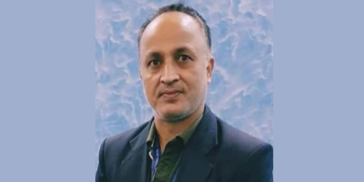 विमानस्थलका हाकिम : पास मिलई  दिएवापत मासिक १० हजार घुस, दराज भरी पैसा, रक्सी र मोवाइल