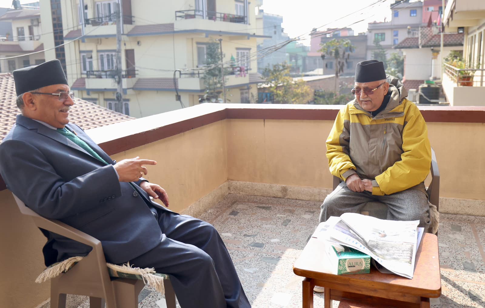 प्रधानमन्त्री प्रचण्ड र एमाले अध्यक्ष ओलीबीचको छलफल सम्पन्न, सरकारको भागवण्डाको टुंगो लार्‍यो