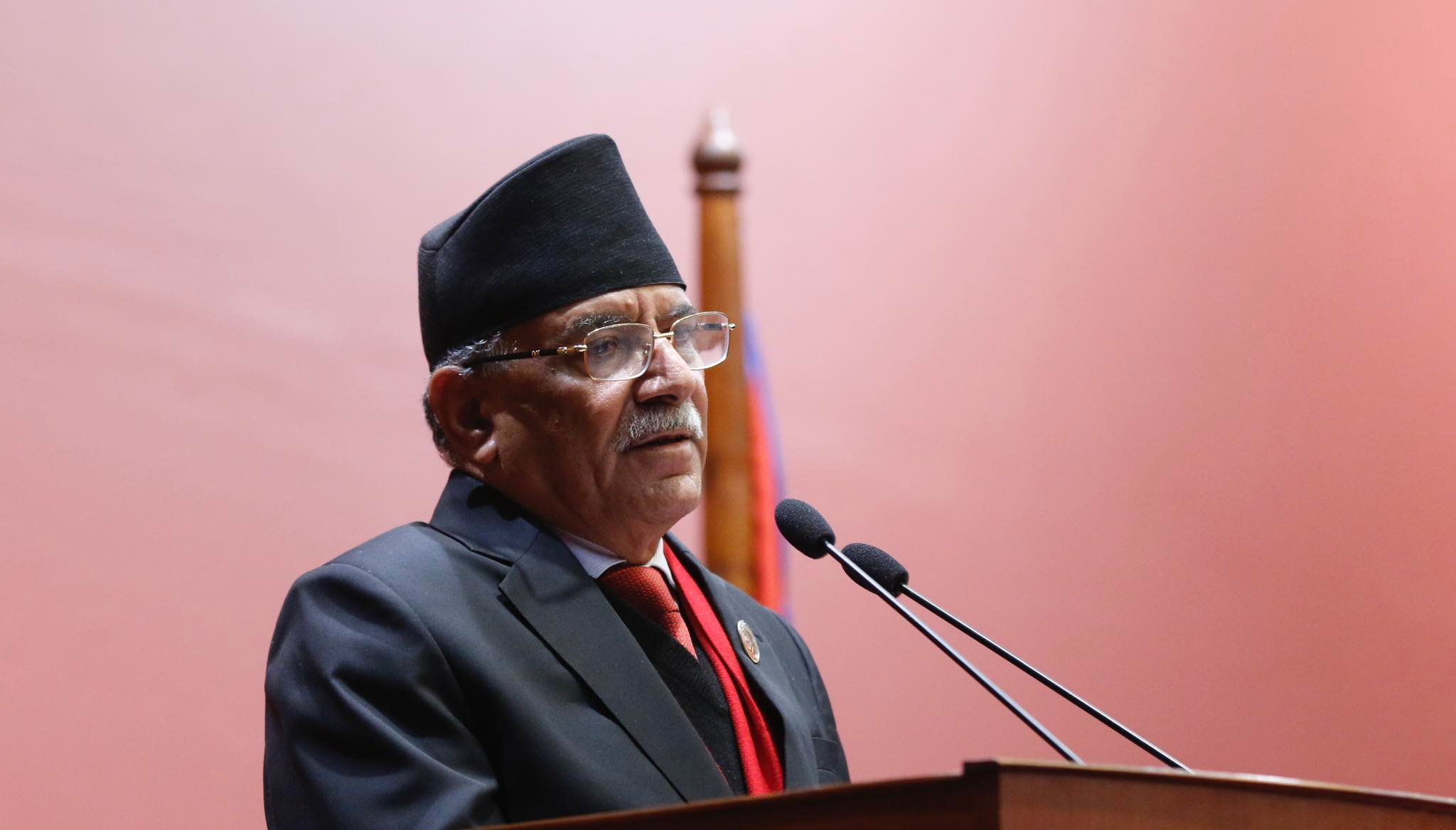 गणतन्त्र र संघीयताविरुद्ध अभिव्यक्ति दिने मन्त्रीलाई स्पष्टीकरण सोधिनेछ : प्रधानमन्त्री प्रचण्ड
