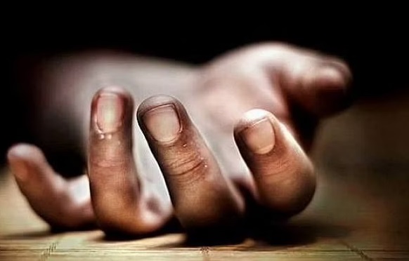 झापामा एक छात्राले गरिन् आत्महत्या