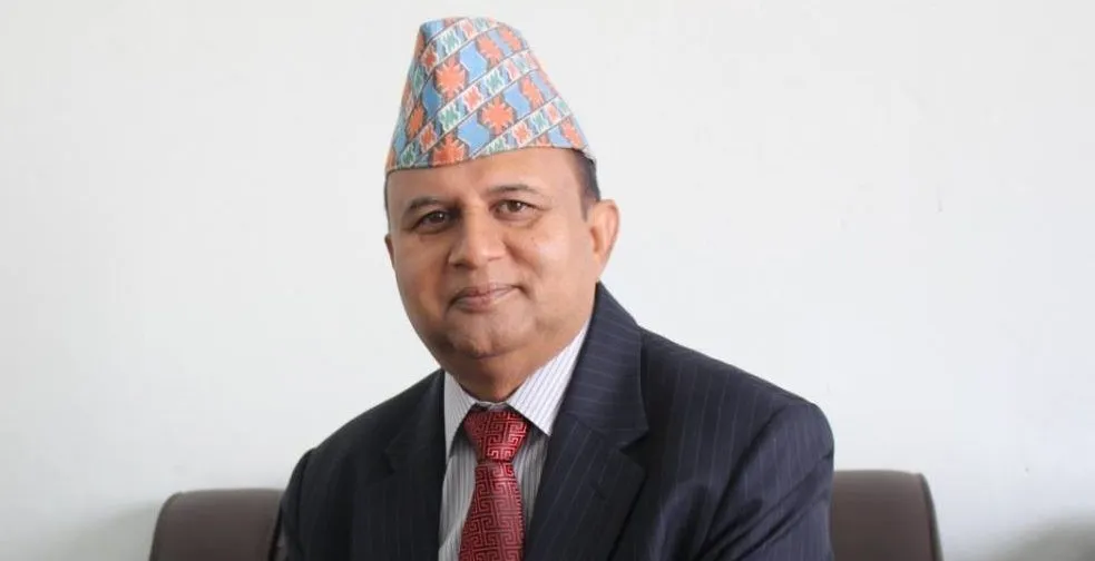 प्रधानमन्त्री प्रचण्ड पतनोन्मुख यात्रामा रहेको एमाले महासचिवको टिप्पणी