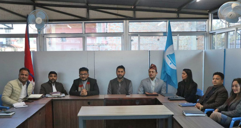रास्वपा तत्काल सरकारबाट नबाहिरिने, गृहमन्त्रीका लागि दुई दिन पर्खिने
