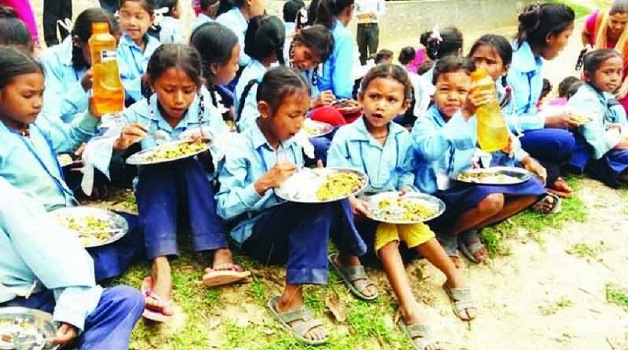 विद्यार्थीलाई दिवा खाजामा जंग फुट दिन नपाइने