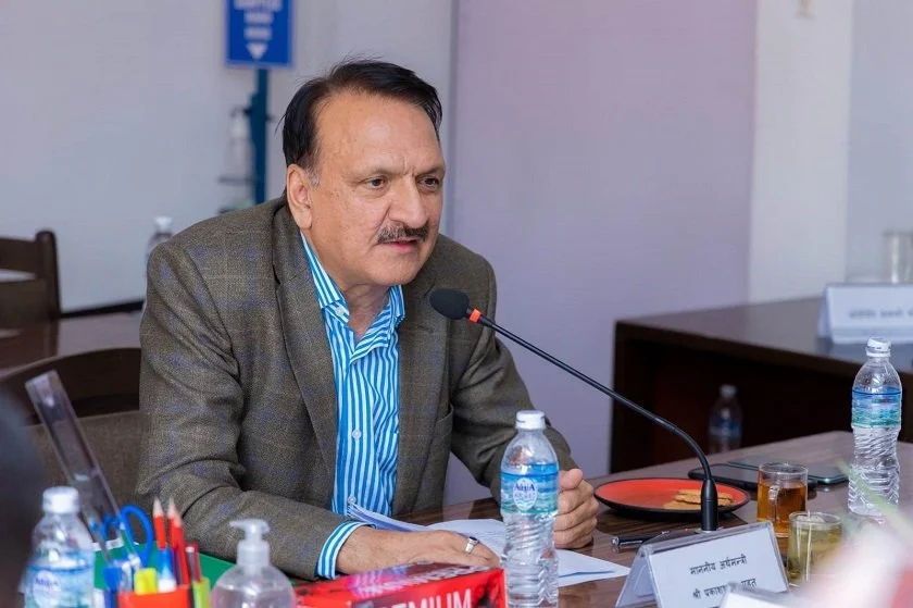 विद्युत् निर्यातको समस्या समाधान हुन्छ : अर्थमन्त्री महत