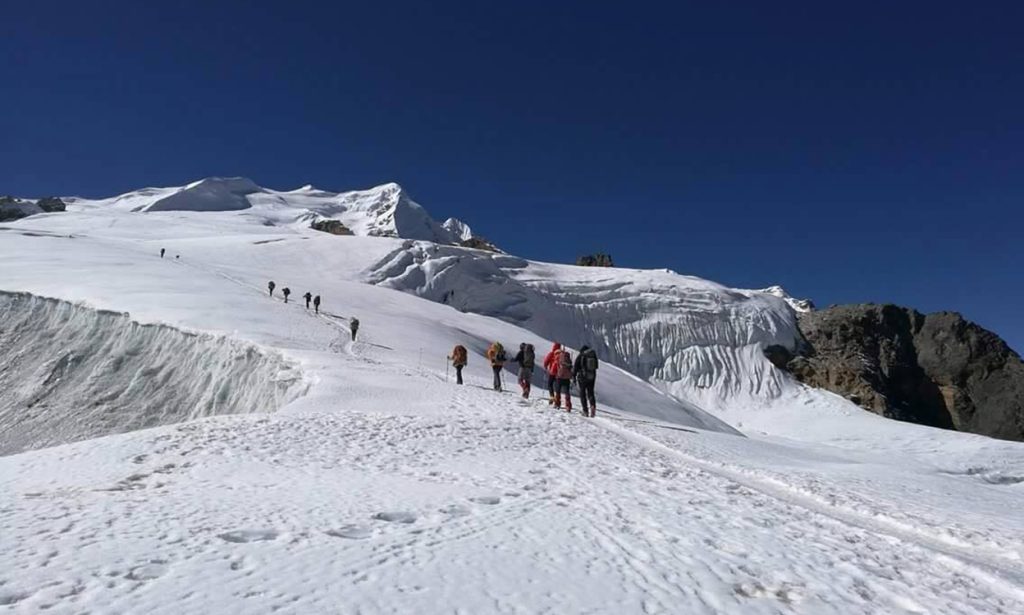 २७ हिमालको व्यवस्थापन गर्ने जिम्मा नेपाल पर्वतारोहण संघलाई