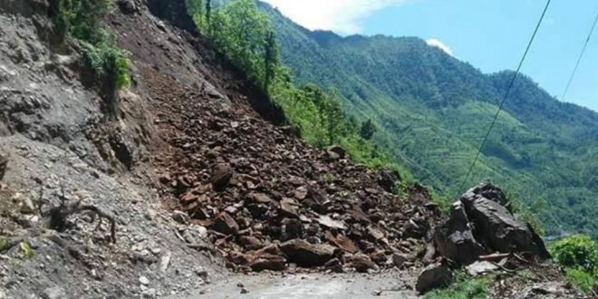 अझै अवरुद्ध छन् यी मुख्य राजमार्ग हेर्नूहोस् (सूचीसहित)