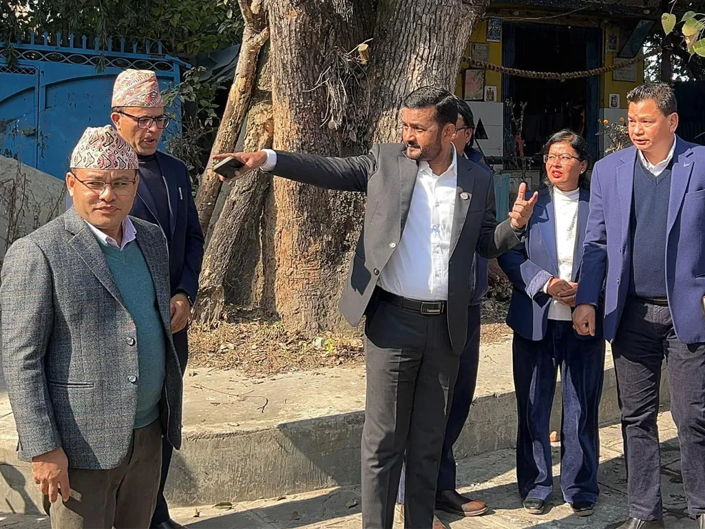 नागरिकलाई शुद्ध, सफा खानेपानी वितरण सुनिश्चित गर्न मन्त्री प्रदीप यादवको निर्देशक