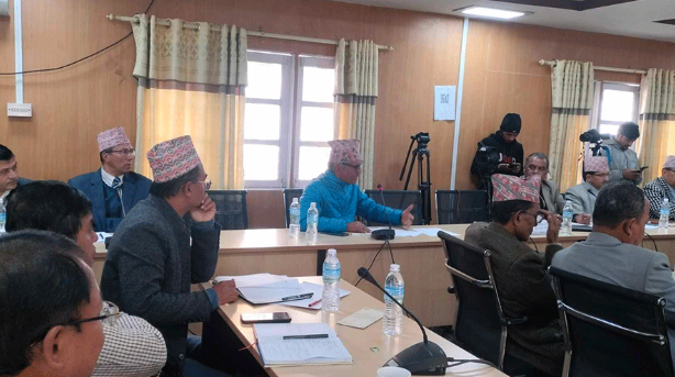 अधिकृत हुने शैक्षिक योग्यता स्नातकोत्तर राख्न प्रस्ताव