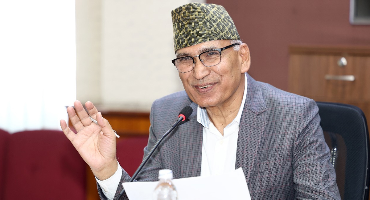 यथार्थपरक बजेट कार्यान्वयनमा सक्रिय भएर लाग्न मन्त्री र अधिकारीलाई अर्थमन्त्री पौडेलको निर्देशन