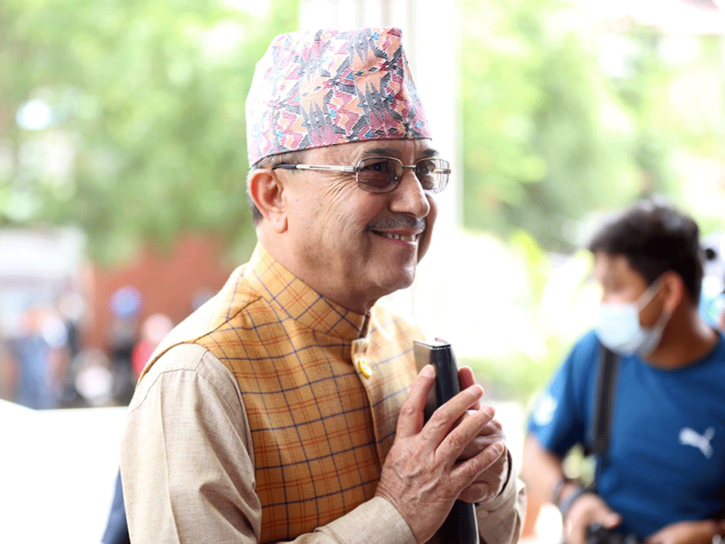 ‘नियमित महाधिवेशन समयमै गर्ने समझदारी गर्छौँ’ : सभापति खड्का
