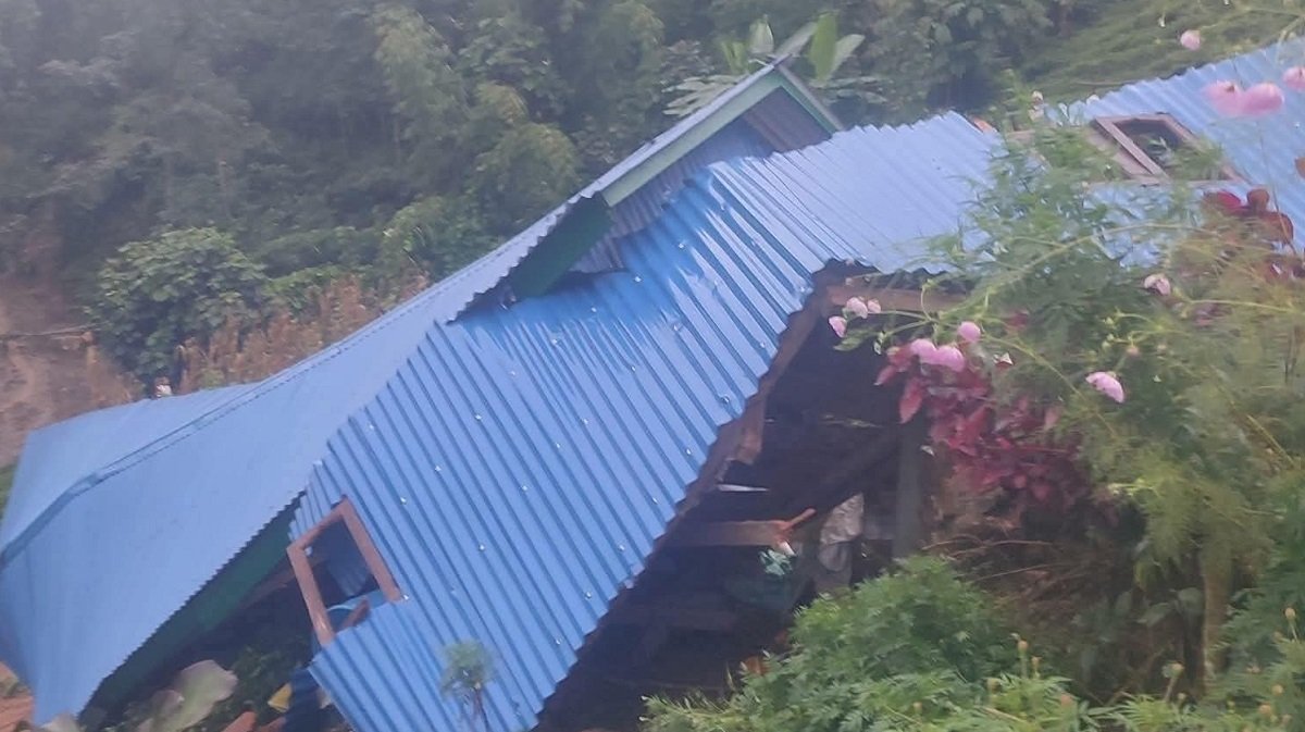 अविरल वर्षाका कारण आएको बाढी, पहिरो र डुबानले दुई दिनमा इलाममा मात्रै १८ जनाको ज्यान गयो