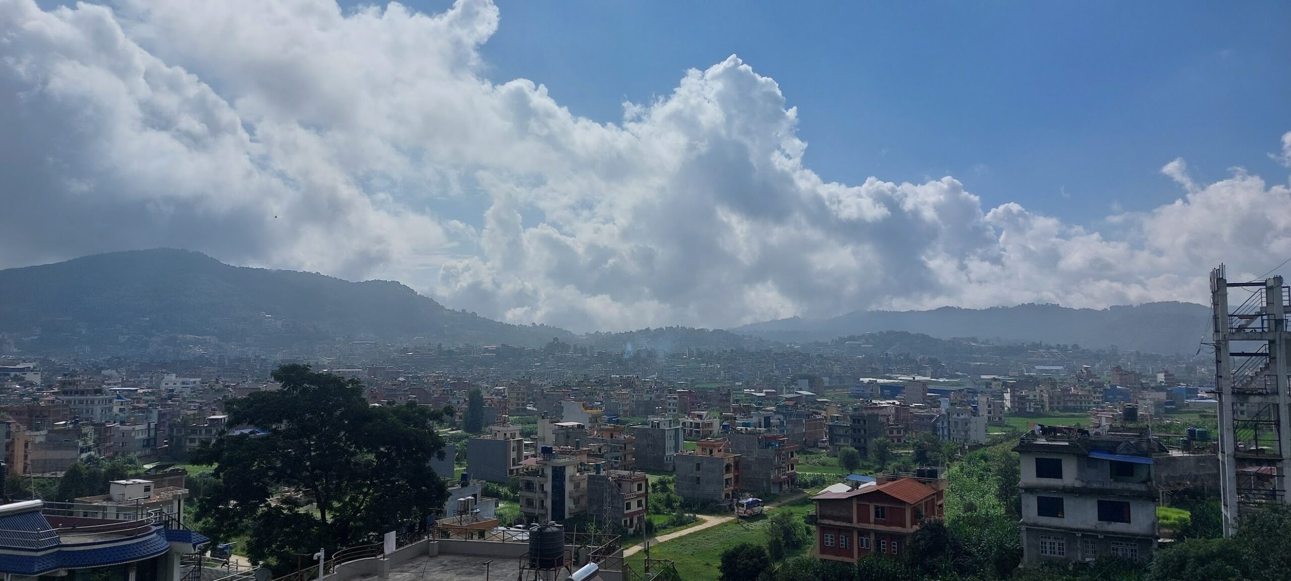 नेपालमा सिमेन्ट र आरसीसी घर बढ्दै, माटो–ढुंगाका घर घट्दै