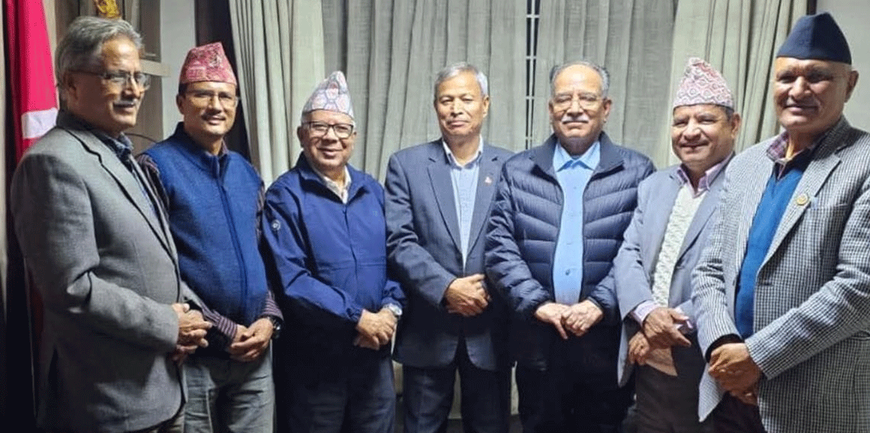 भीम रावल आज नेपाली कम्युनिस्ट पार्टीमा समाहित हुँदै