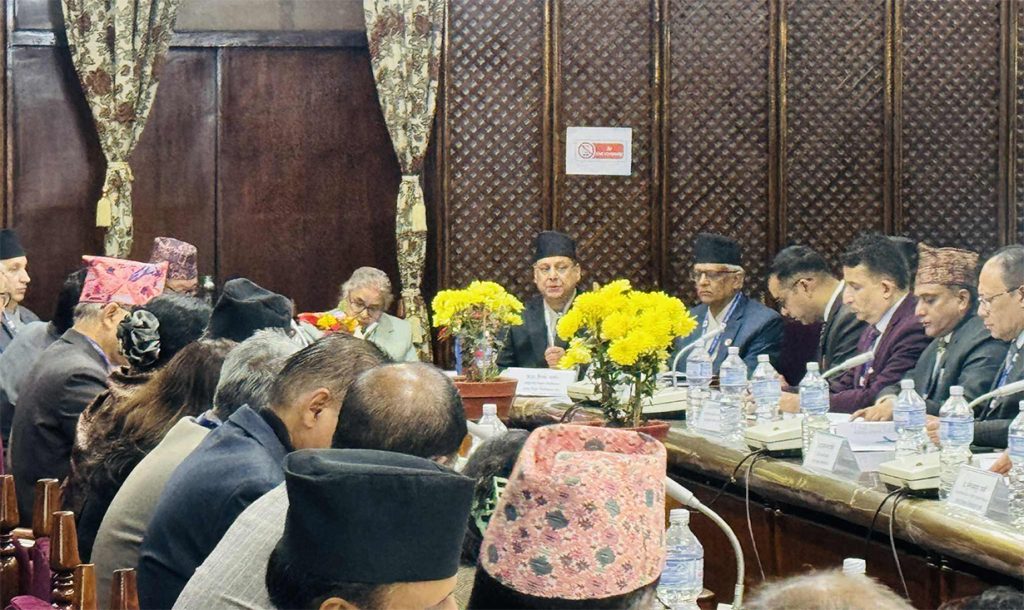 नीति त्रिविले कमाउँदै पढ्दै नीति कार्यान्वयन गर्ने