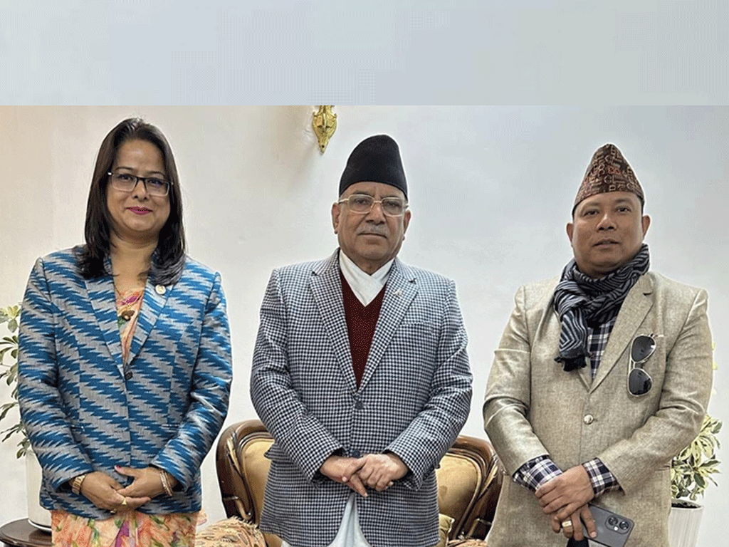 ‘प्रचण्ड’–माधव र झलनाथसँग भेटेर रन्जिताले गरिन् चुनावी तालमेलबारे संवाद