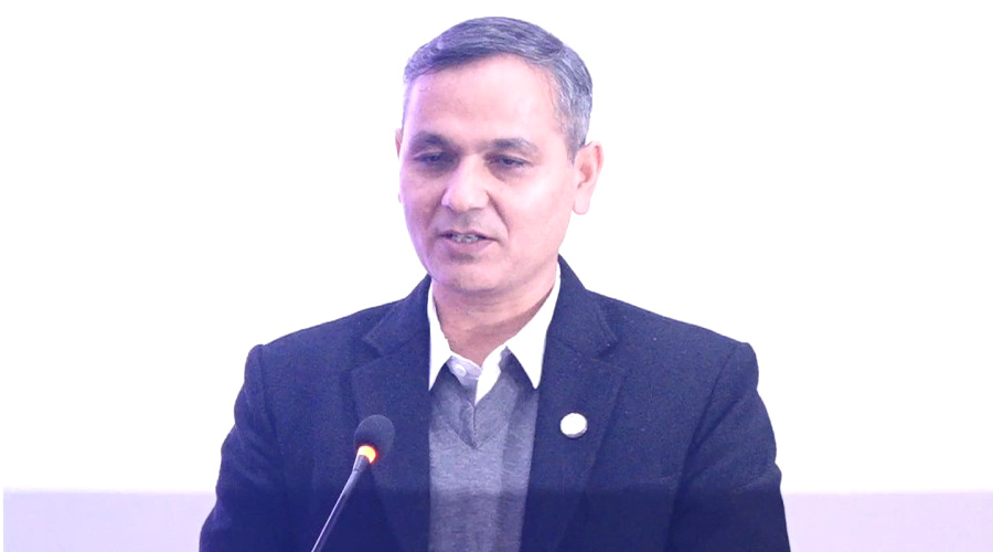 सरकारको ध्यान सत्तामा टिकिरहने नभई जिम्मेवारी हस्तान्तरण गर्नेतर्फ केन्द्रित छ : गृहमन्त्री अर्याल