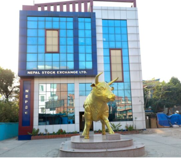 आज ४ अंक बढ्यो सेयर बजार, घट्यो कारोबार