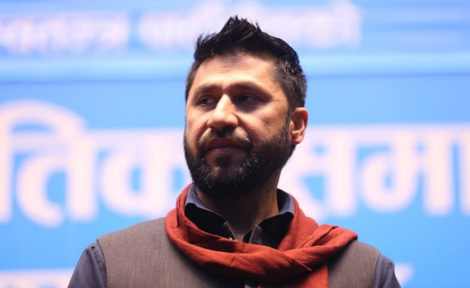 धनगढी पुगेर रवि लामिछानेले भने: फागुन २१ मा पुराना दलका सटर बन्द गछौँ