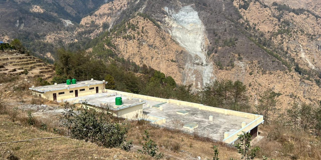 निर्माण सम्पन्न भएको चार वर्ष बितिसक्दा पनि दोबागाउँ अस्पताल सञ्चालनमा आउन सकेन