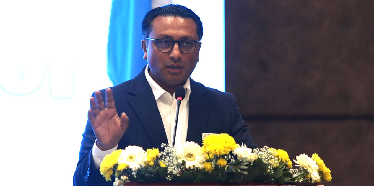 नवनिर्वाचित सांसदहरूलाई डा. स्वर्णिम वाग्लेले भने: वाचापत्र दोहोर्‍याएर पढ्नुहोला