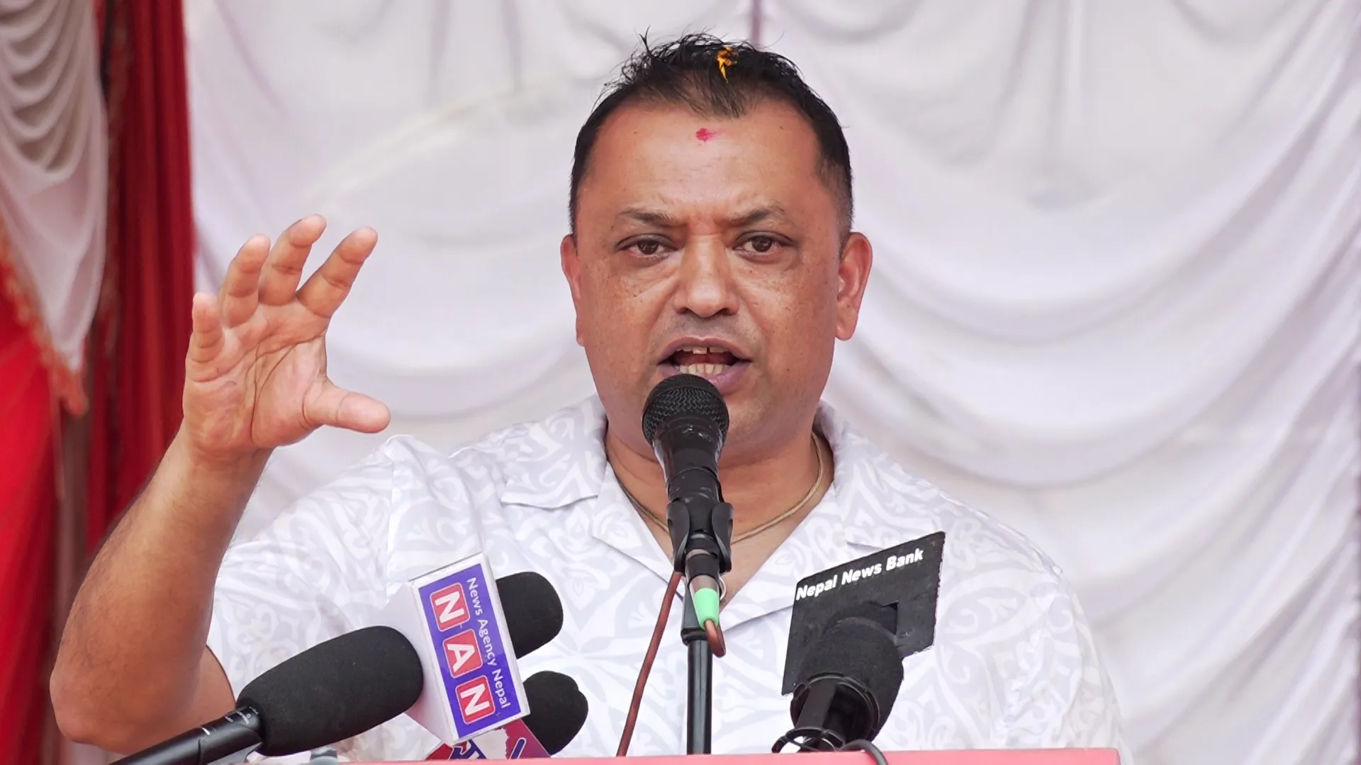 गगन थापाले भने: सरकार रास्वपाको नभई देशको विधानले चल्नुपर्छ