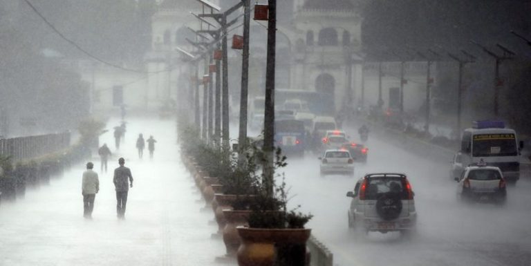 आजको मौसमः मनसुनको प्रभाव कायम, कोशी, बागमती र गण्डकी प्रदेशका केही स्थानमा भारी वर्षा