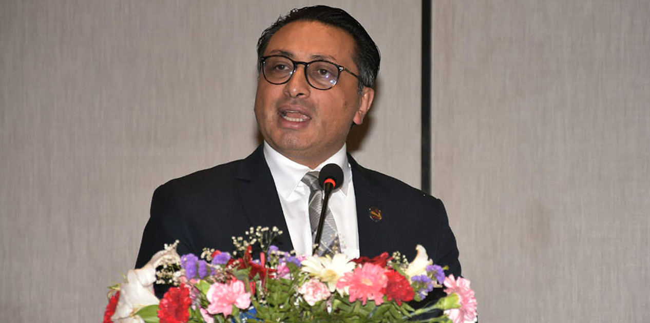 ‘मिसन १६ खर्ब राजस्व’ संकलनका लागि लाग्न भन्सार र राजश्वका महानिर्देशकलाई अर्थमन्त्री वाग्लेको निर्देशन