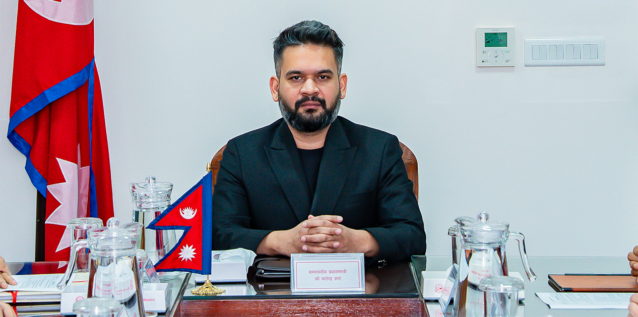 आज नेपाल अर्ग्यानिक संघका पदाधिकारी तथा व्यवसायीहरूसँग छलफल गर्दै प्रधानमन्त्री
