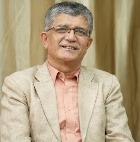 ‘शिक्षा र रोजगारीबीचको दूरी घटाउन नसक्दा युवा विदेशिँदै छन्’ : पूर्वसचिव  डा. हरि लम्साल
