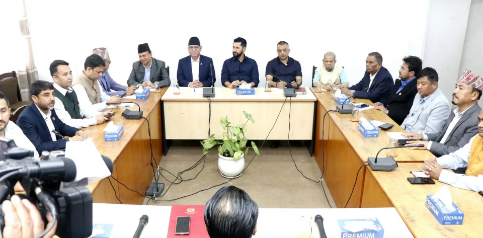 हिमतालको जोखिम न्यूनीकरण गर्न चीनसँग संयुक्त अध्ययन संयन्त्र बनाउन प्रमुख ८ राजनीतिक दलको माग