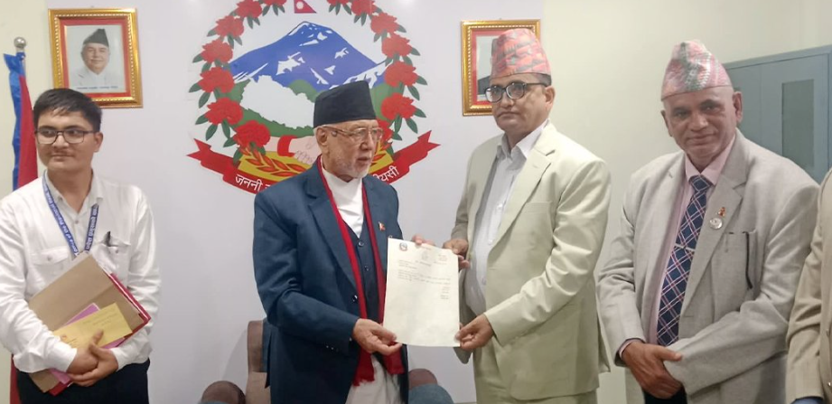 सुदूरपश्चिम प्रदेशको नयाँ मुख्यमन्त्रीमा खगराज भट्ट नियुक्त