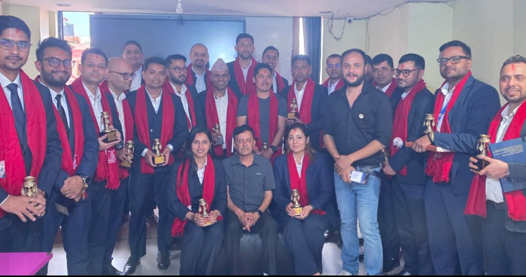 चैतन्य एकेडेमीद्वारा नवनियुक्त उपसचिवलाई बधाई तथा शुभकामना