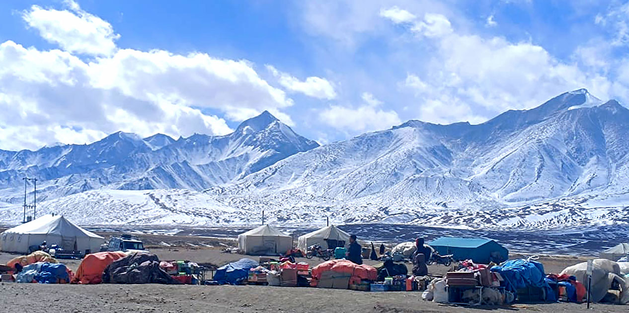 रसुवागढी नाका अवरुद्ध भएपछि कोरलाबाट आउने सामान चोभारमै जाँचपास