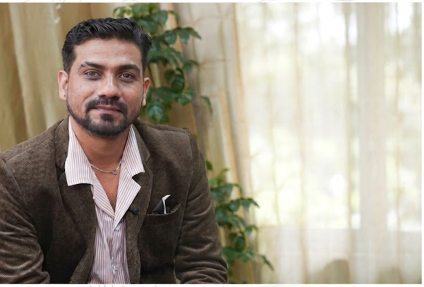 एक सिट देखेर डर लाग्यो, तर ‘गर्छु र गरेरै छाड्छु’ भनेर लोकसेवा पास गरेँ : दिनेशराज न्यौपाने