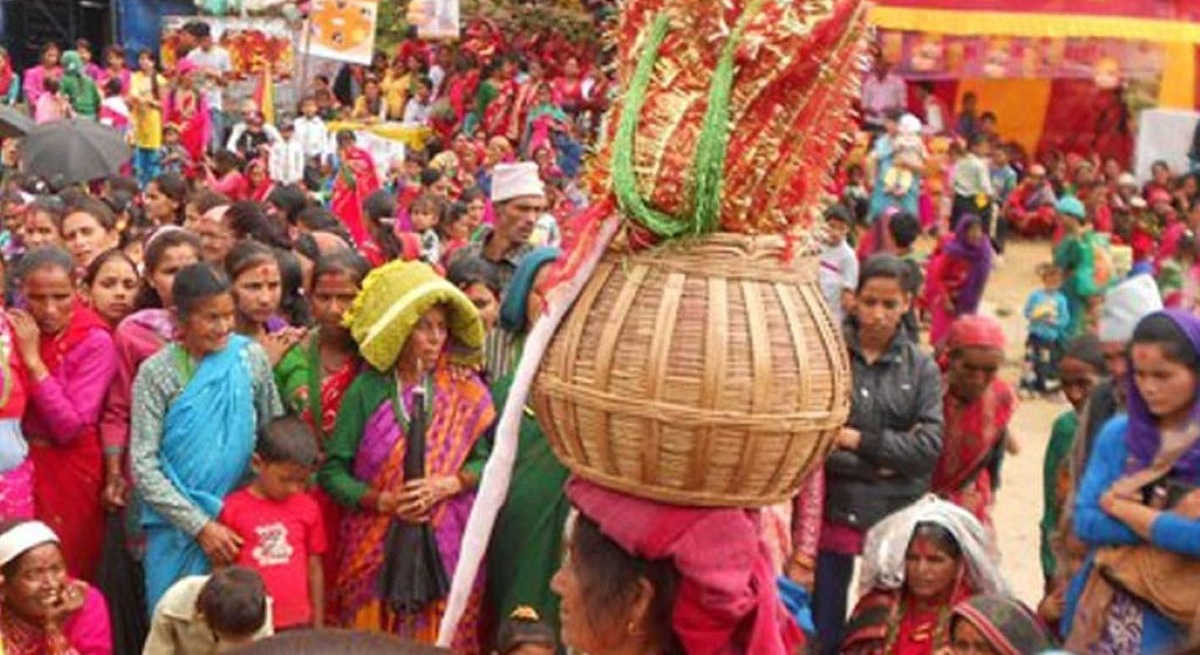 बिरुडा भिजाउँदै सुरु भयो गौरा, सुदूरपश्चिममा चहलपहल