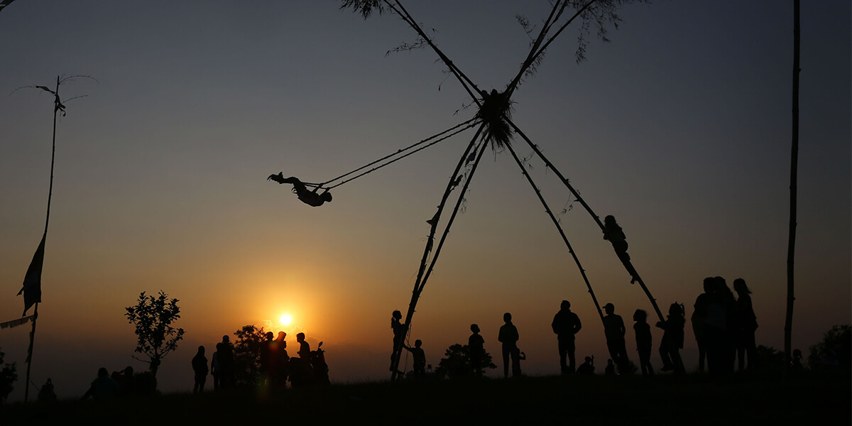 पर्यटन गन्तव्यमा दसैँको रौनक बढाउन लिंगे पिङ सञ्चालन गर्दै पर्यटन बोर्ड
