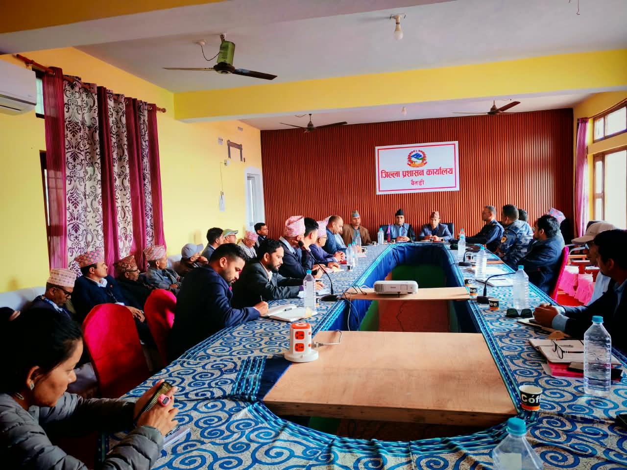 बैतडीमा ३१ कार्यालयका प्रमुखसँग रास्वपाको अन्तरक्रिया, जनगुनासा सम्बोधन गर्न आग्रह