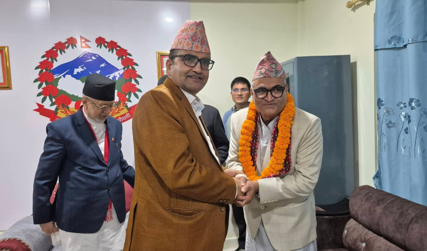 सुदूरपश्चिमको मुख्य न्यायाधिवक्तामा निरञ्जन विष्ट नियुक्त