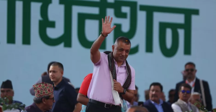 गगनको प्रतिवेदन : कांग्रेस बदल्ने दाबी, पुरानो सत्ता संस्कारमाथि सीधा प्रहार